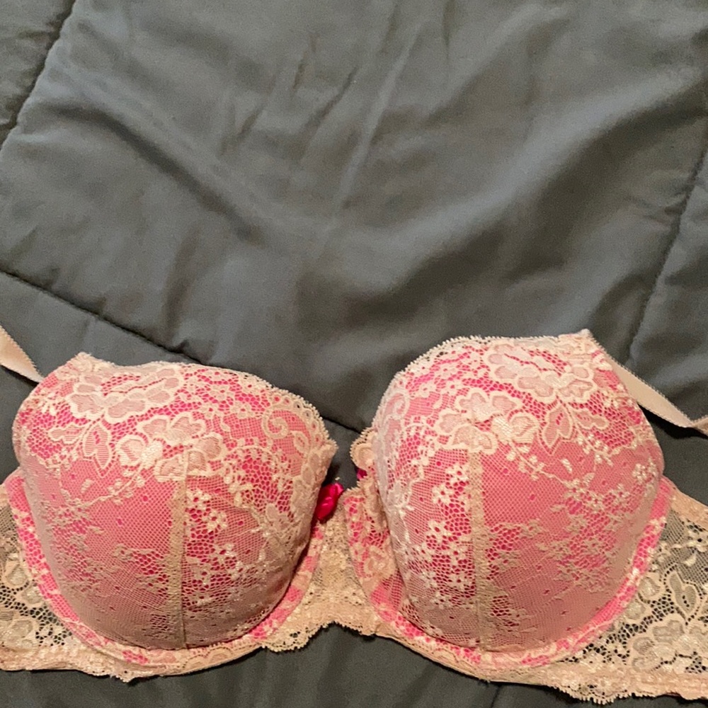 Victoria’s Secret dream angles lined demi 38C bra